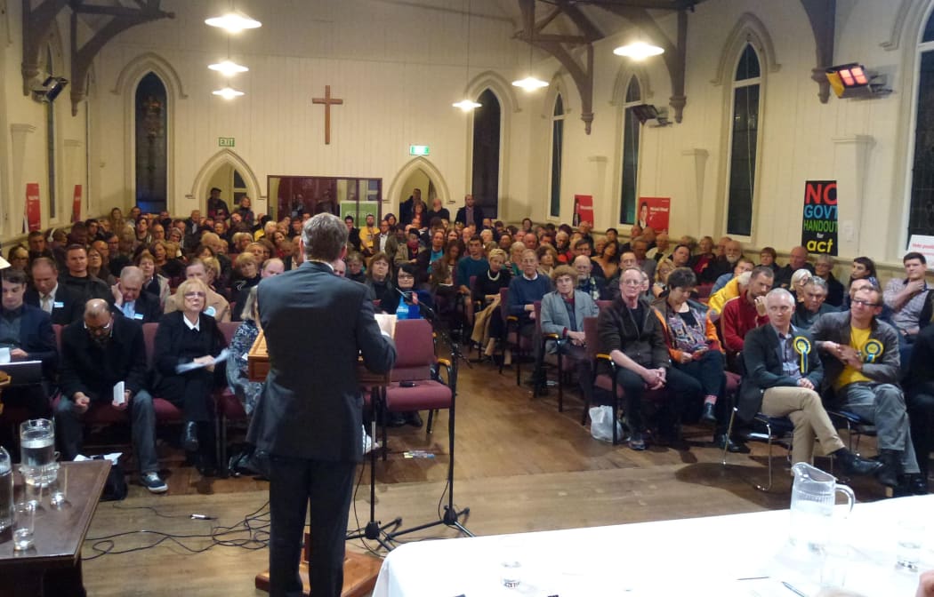 Paul Goldsmith addressing the 200-strong crowd.