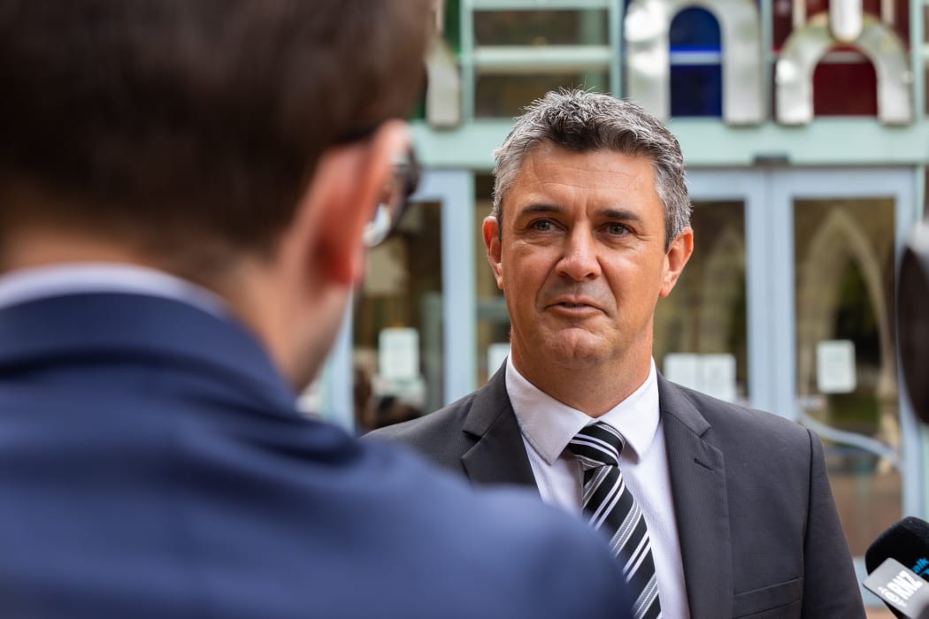 Detective Senior Sergeant Mike Hayward speaks to media outside the Auckland High Court today.
