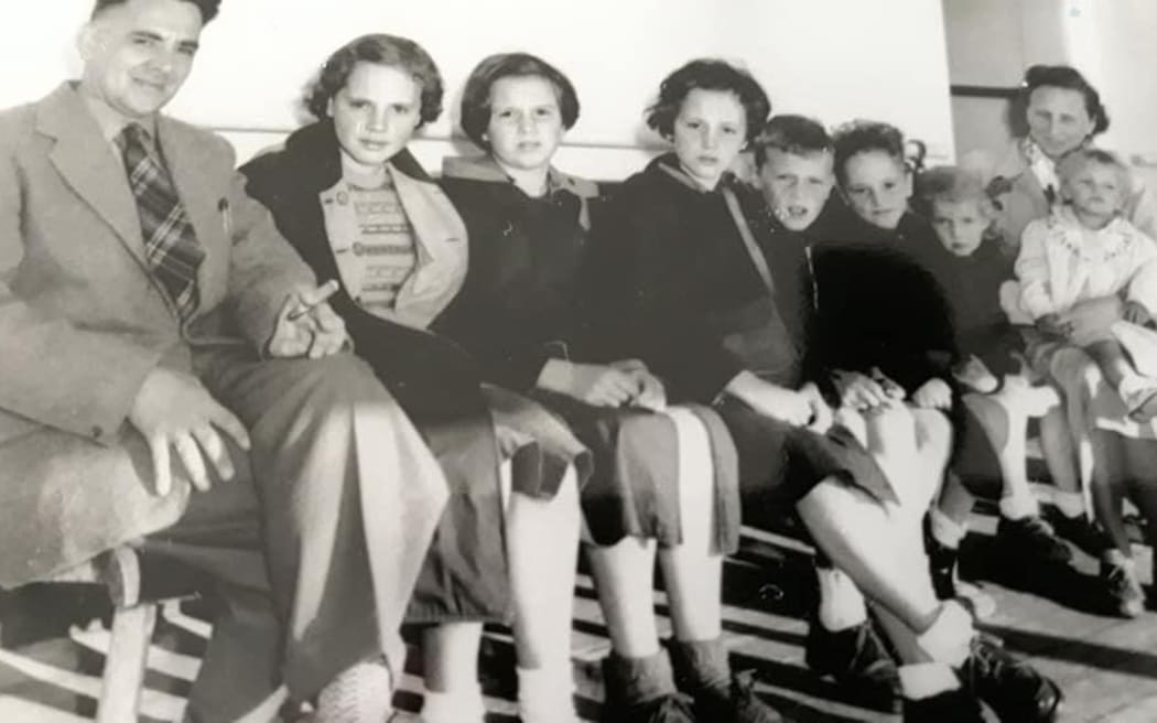 A dutch immigrant family lines up for a photograph