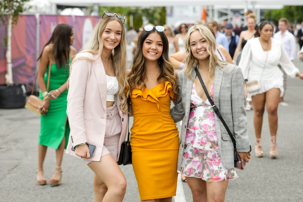 Crowds flock to Addington Raceway RNZ News