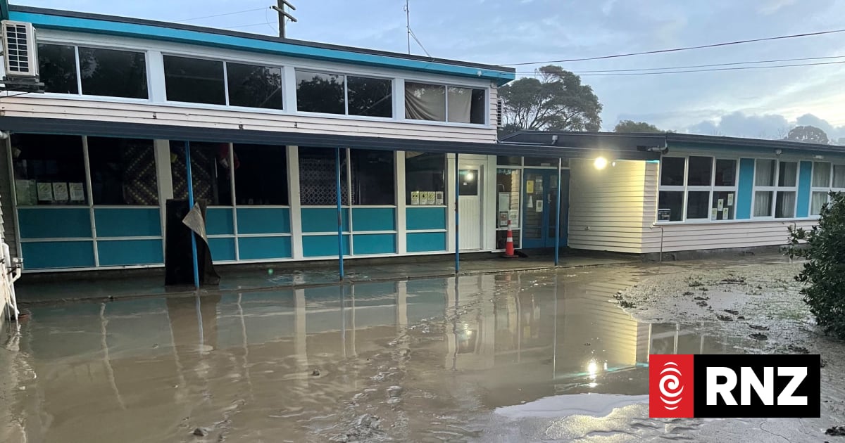Community rallies to clean-up after East Coast weather chaos | RNZ