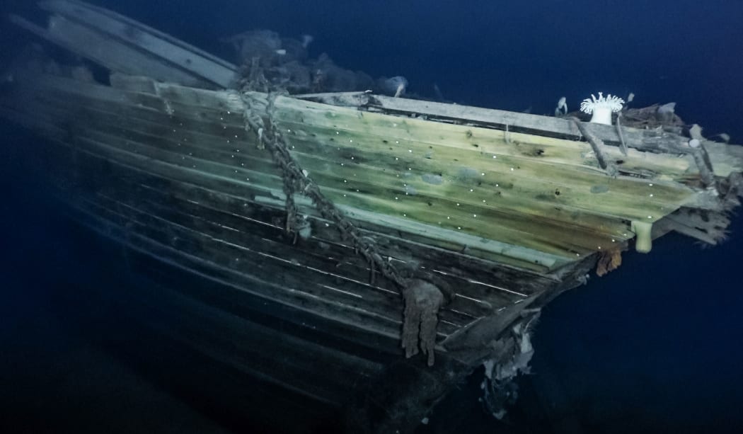 Ernest Shackleton's ship Endurance -Starboard bow.