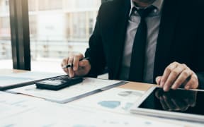 What should businesses be doing to thrive in 2024?