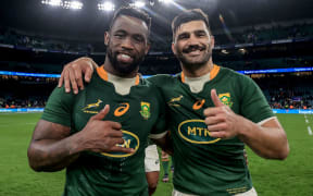 2022 Autumn Nations Series, Twickenham Stadium, London, England 26/11/2022  
England vs South Africa   
South Africa's Siya Kolisi and South Africa's Damian de Allende 
Mandatory Credit ©INPHO/Dan Sheridan