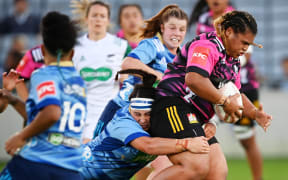 Chiefs prop Tanya Kalounivale on the charge