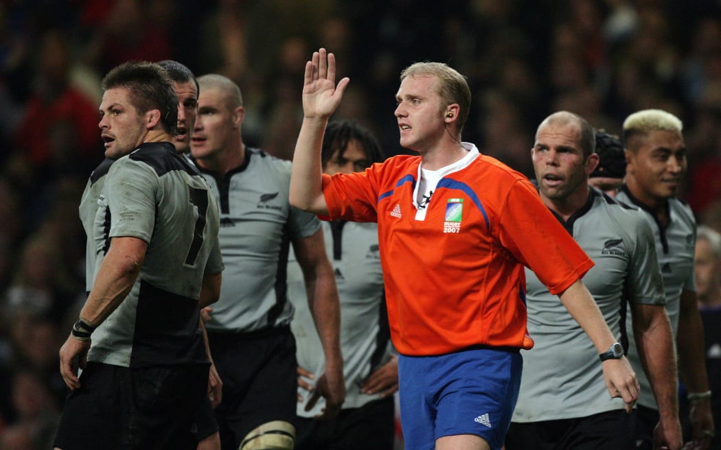Wayne Barnes controlled the 2007 Rugby World Cup quarter-final between France and the All Blacks in Cardiff.