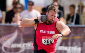 Tom Walsh competing at the 2022 New Zealand track and field Championships.