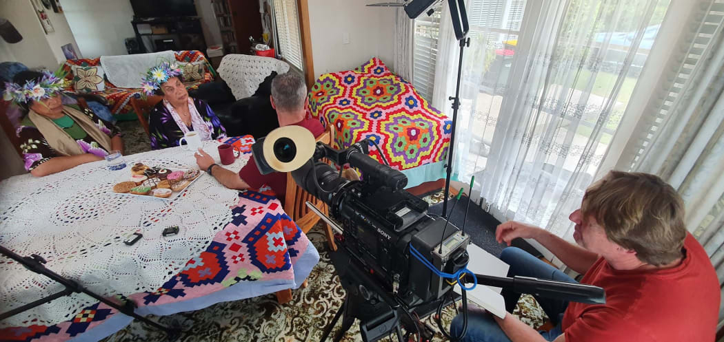 The Crew records Eke and Ngapuna.