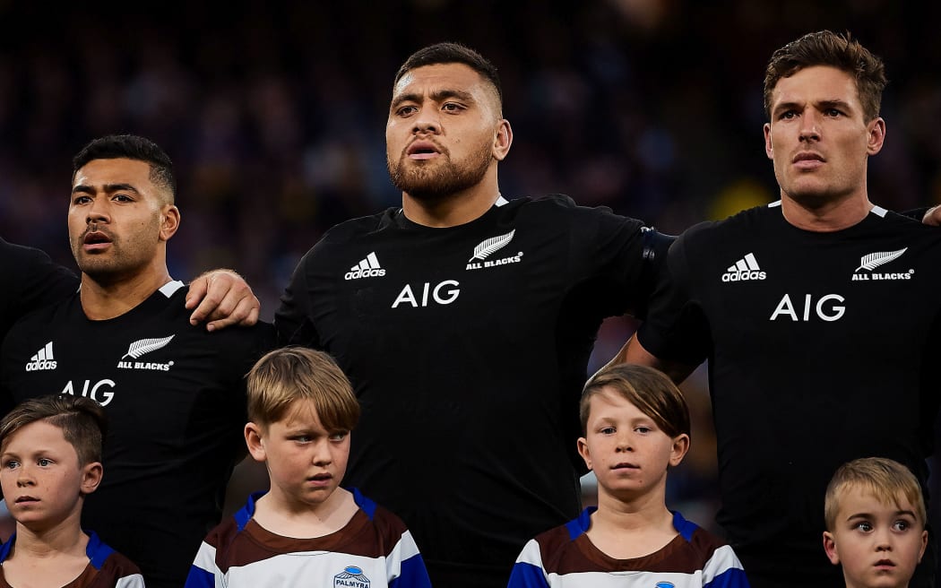 Atu Moli, centre, sings the national anthem  prior to the 2019 Bledisloe Cup opener in Perth.