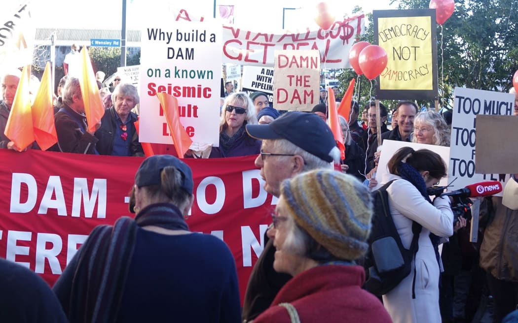 An earlier protest against the Waimea Dam.