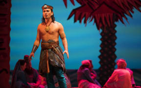 Mariusz Kwiecen as Zurga
