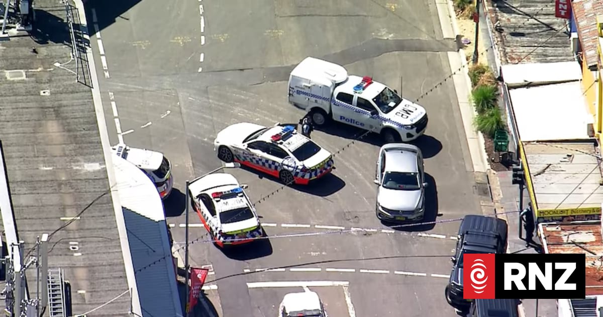 One man dead, two people critically injured in Sydney stabbing attack | RNZ