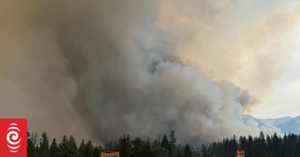 Incendio forestal en Jasper: el primer ministro canadiense, Justin Trudeau, agradece a los bomberos de Nueva Zelanda