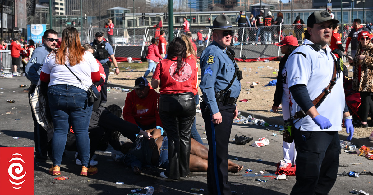 One dead, up to 15 hurt in shooting near Kansas City Super Bowl parade - Vimarsana News
