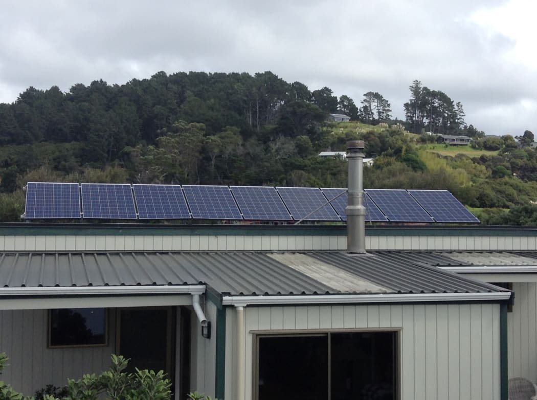 Orla Cumisky's solar powered home on Great Barrier Island