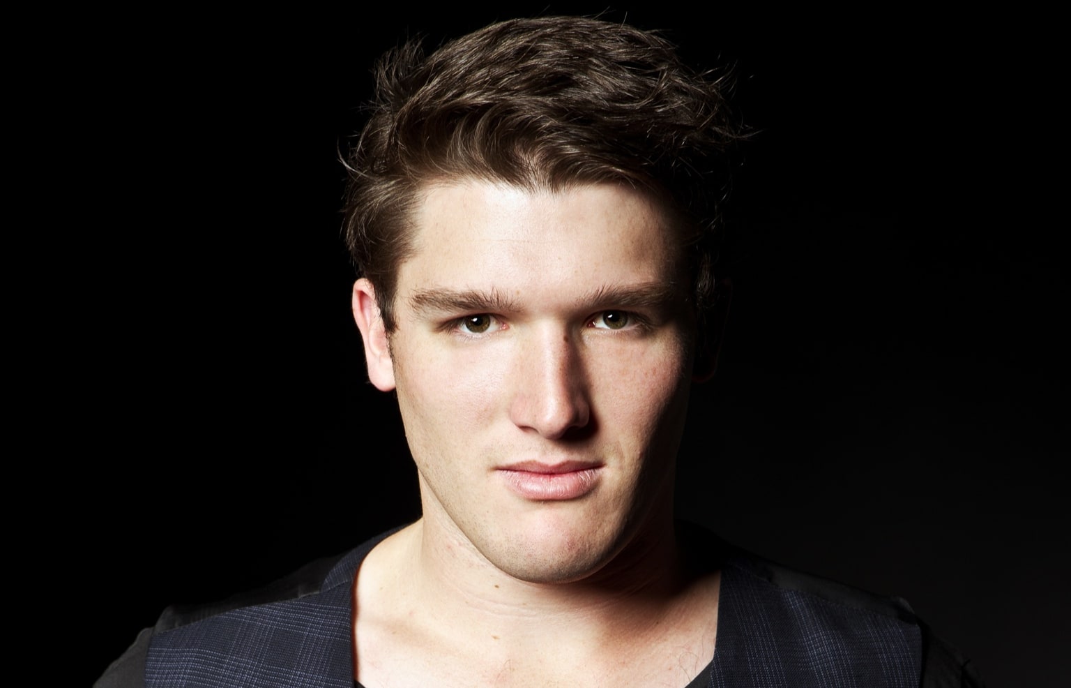 NZ tenor Jonathan Abernethy