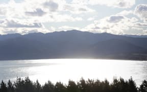 The sun starts to set in Kaikoura