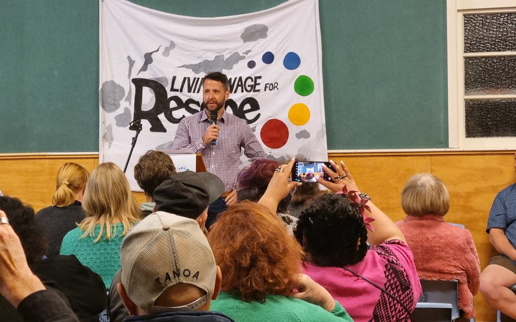Resene meeting in Naenae - Living Wage