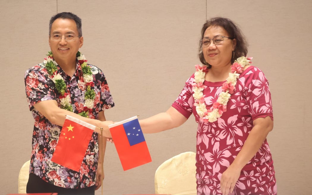 The National University of Samoa has signed two MoUs with China to aimed at strengthening educational and cultural cooperation between the two nations.