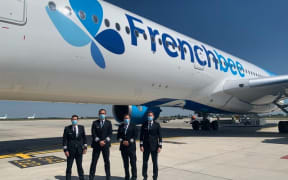 French airliner sets new non-stop world record