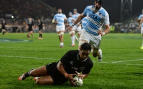 Julian Savea scores a try in New Zealand's test match against Argentina in Napier on Saturday.