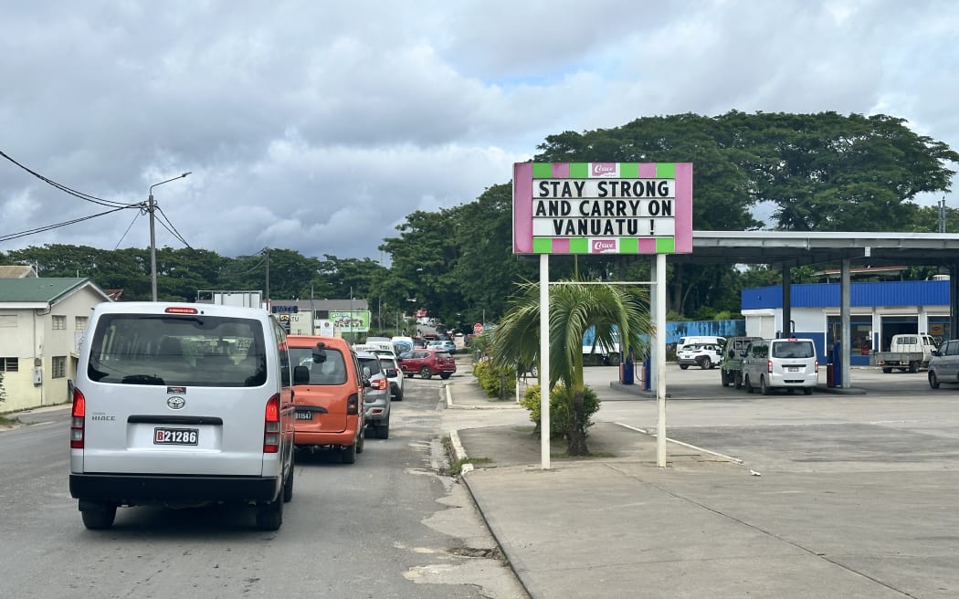A local business sign in Port Vila reads “Stay strong and carry on Vanuatu” today marks one week since a 7.3 magnitude earthquake struck the capital. 24 December 2024 Photocredit: RNZ Pacific/ Moses Cakau
