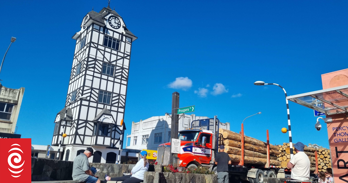 Around the motu: Robin Martin in Taranaki | RNZ