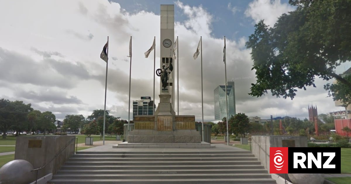 Death of man found in central Palmerston North still unexplained | RNZ
