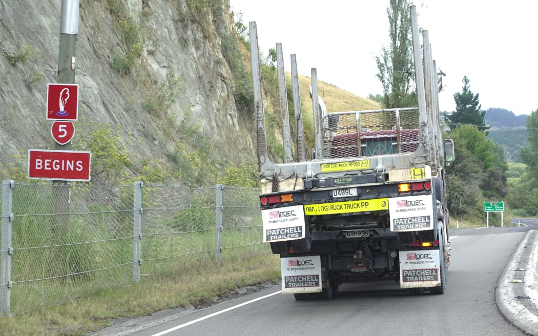 State Highway 5 between Napier and Taupō has been described as an unforgiving and dangerous road.