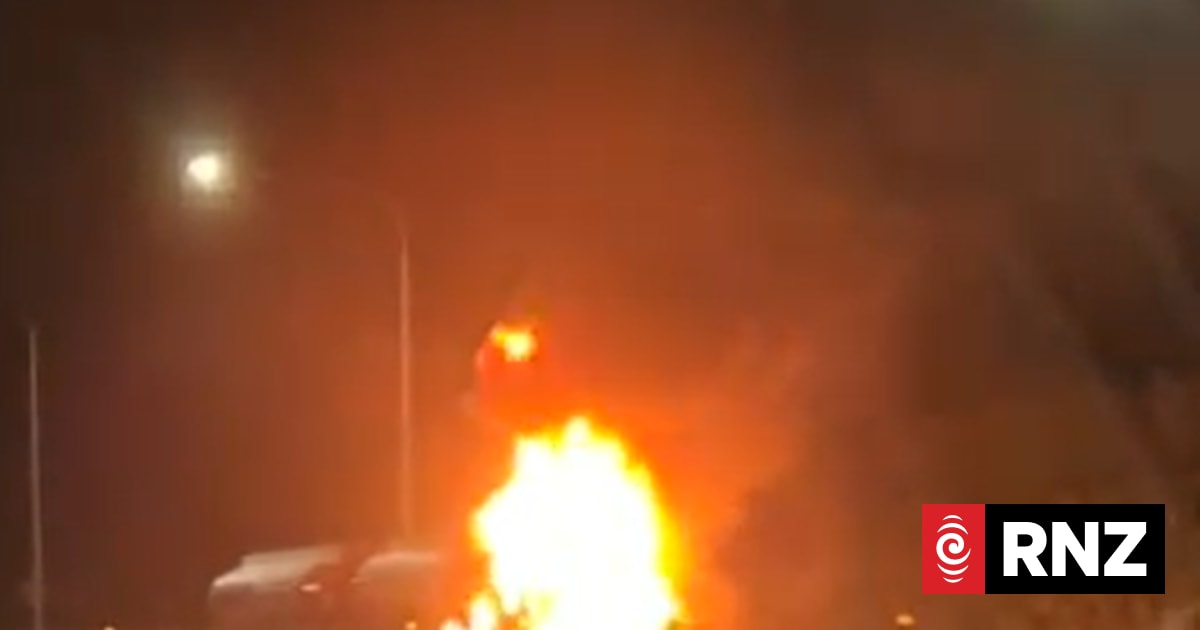 Petrol tanker fire closes SH1 near Ōtaki