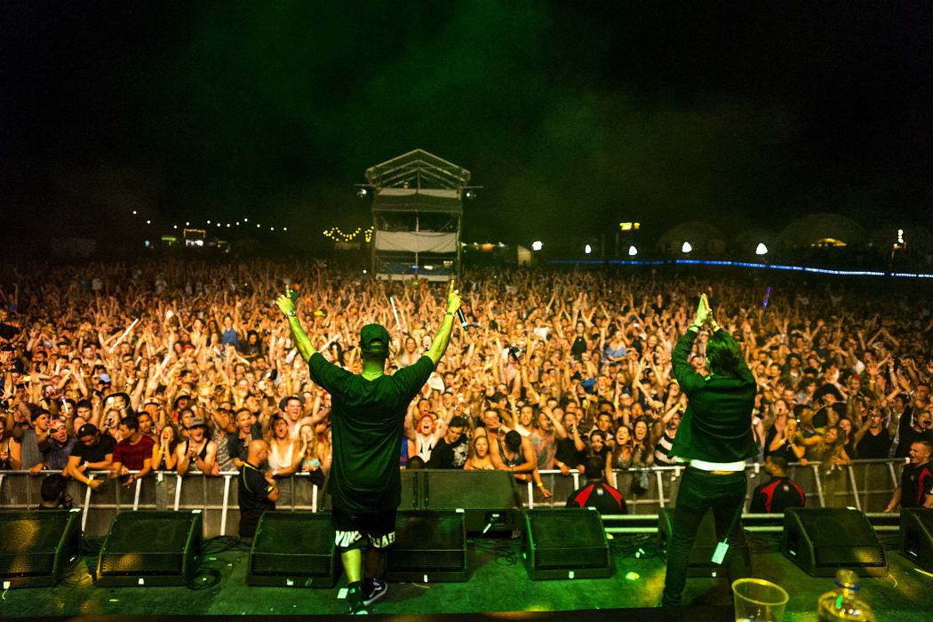 Chase and Status play R and V in 2014.