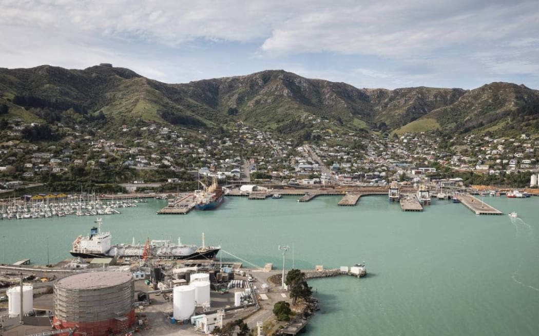 Lyttleton Harbour