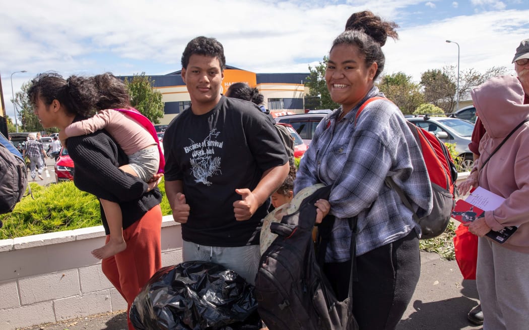 Defence Force brings evacuees from Waiohiki to Hastings sports centre