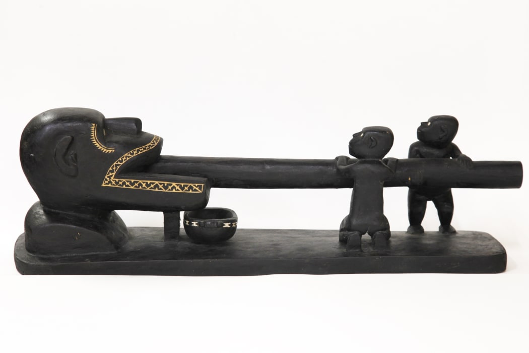 Wapanfaru, Tableau: Coconut Cream Extractor, Solomon Islands.
