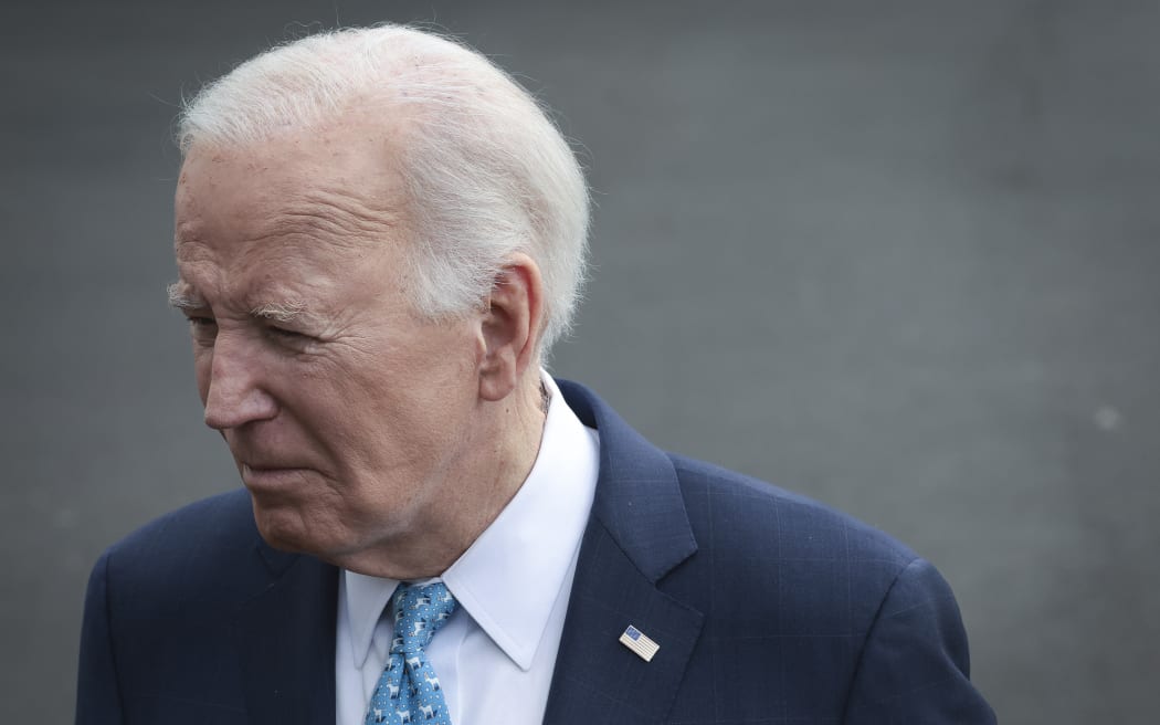 WASHINGTON, DC - JANUARY 30: U.S. President Joe Biden answers questions while departing the White House on January 30, 2024 in Washington, DC. Biden is scheduled to travel to Florida today.   Win McNamee/Getty Images/AFP (Photo by WIN MCNAMEE / GETTY IMAGES NORTH AMERICA / Getty Images via AFP)