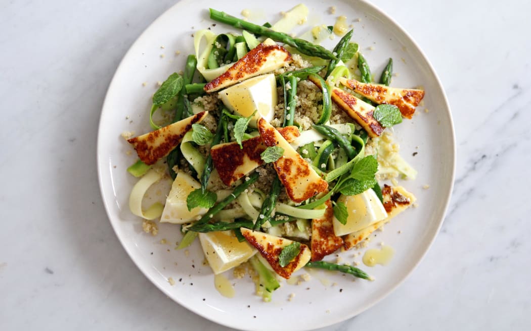 Asparagus, zucchini ribbon, halloumi & quinoa salad