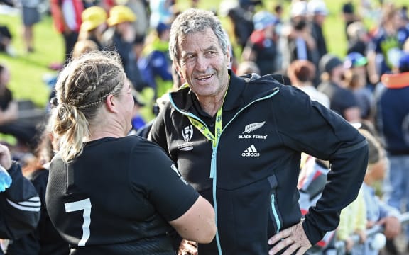 New Zealand coach Wayne Smith and Black Fern Kendra Reynolds