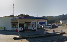 Gull station on McKenzie St, Tāneatua.