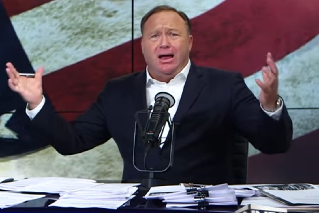 Alex Jones of Infowars blamed leftists and Islam for the Manchester attack.