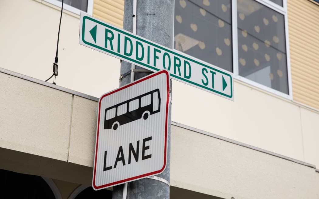 Riddiford St bus lane in Wellington