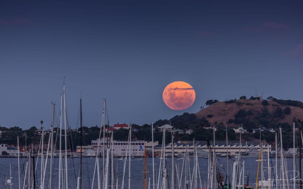 Auckland full moon.