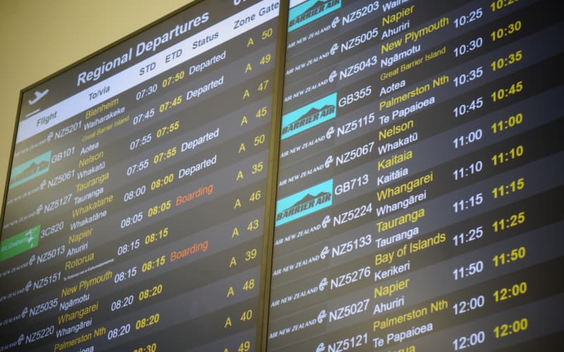 Auckland Airport posts 'positive' half-year result | RNZ