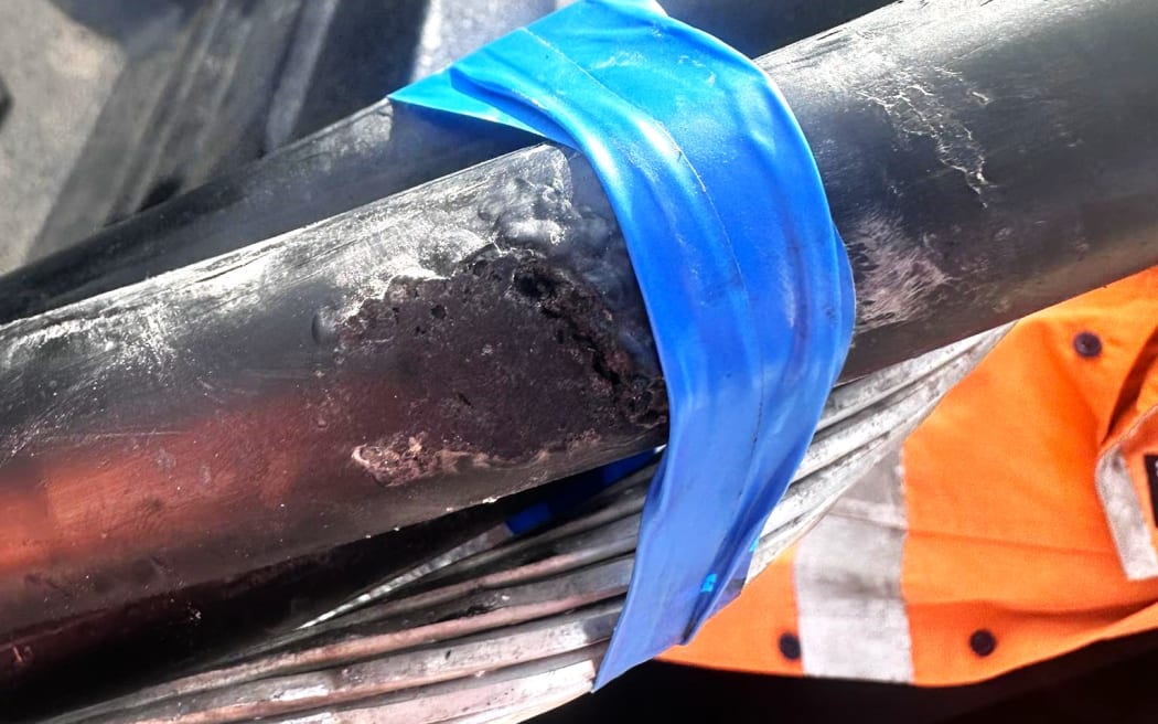 Damaged cable in Tonga.