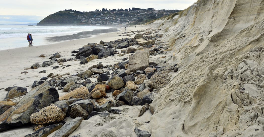 Erosion at Middle Beach looking back toward St Clair from the end of Moana Rua.