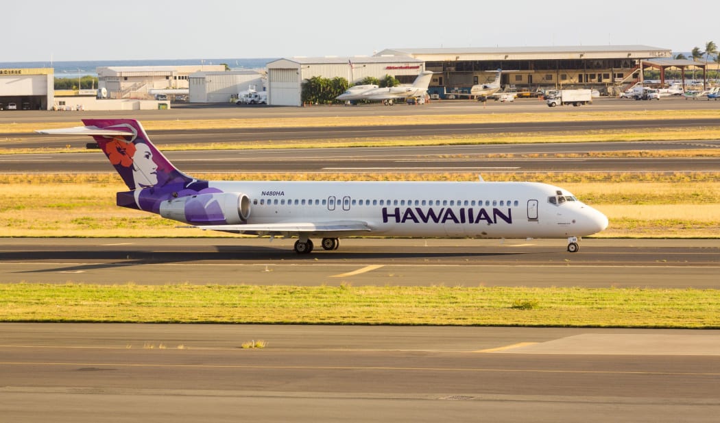 Hawaiian Airline Boeing 717 at Honolulu International Airport on 23 January 2013.
