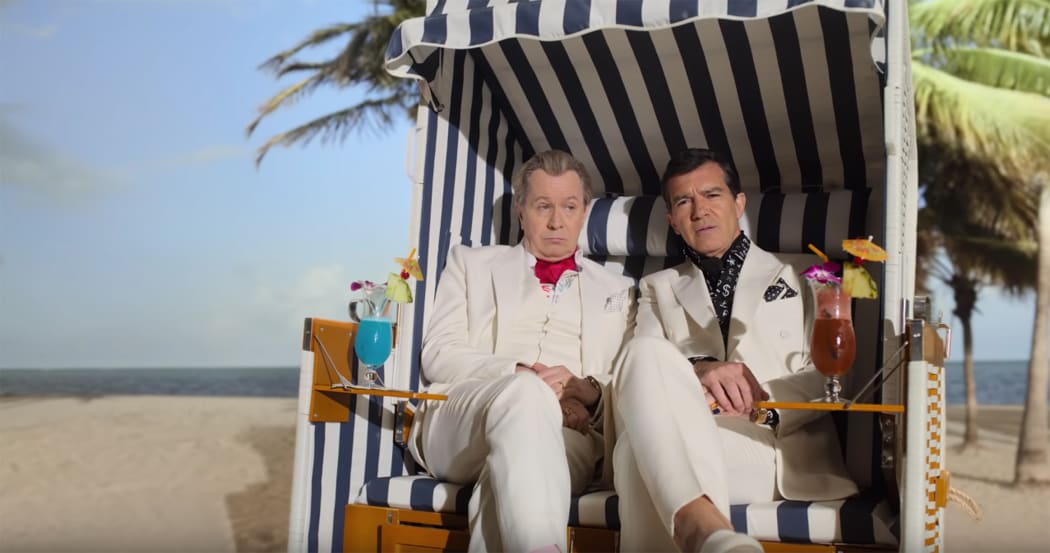 Gary Oldman (Mossack) and Antonio Banderas (Fonseca) in Steven Soderbergh’s The Laundromat.