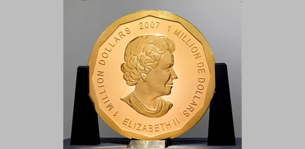 The giant Canadian coin, known as the "big maple leaf" was stolen from the Bode Museum in Berlin