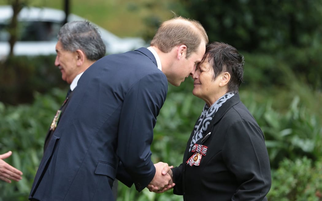 Kuia Hiria Hape welcomes the Duke of Cambridge at Government House in Wellington.
