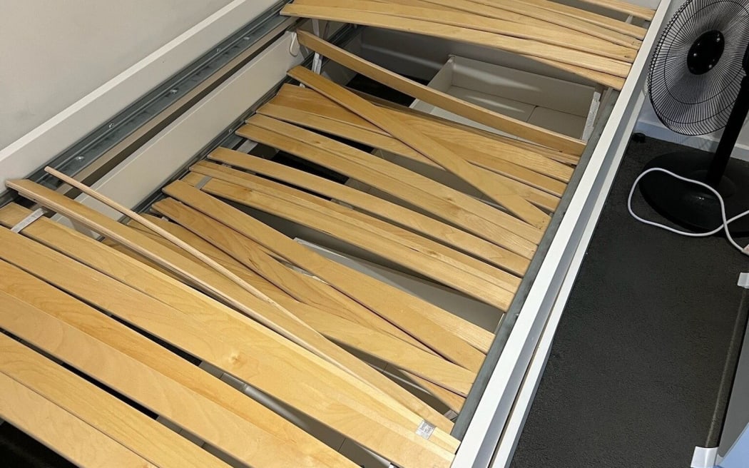 There were numerous issues with the property, including beds that were broken and unusable and had stained mattresses.