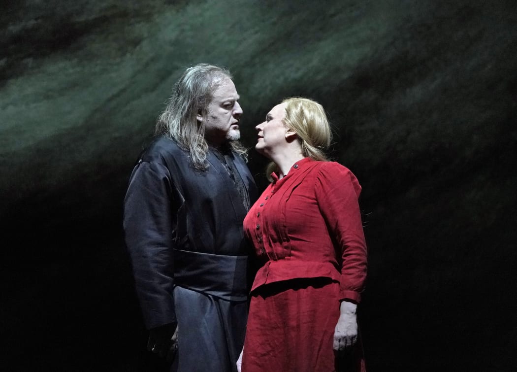Evgeny Nikitin as the Dutchman and Anja Kampe as Senta